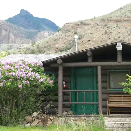 Trail Shop Inn