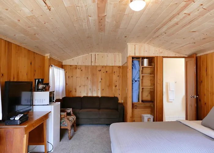 Inn Trail Shop Wapiti