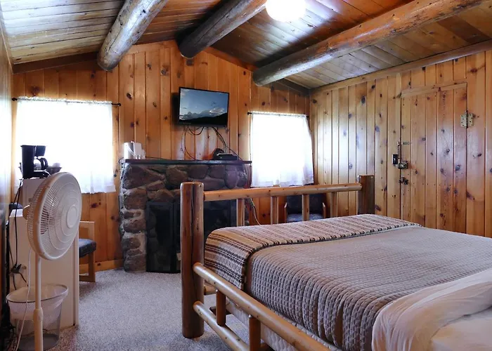 Trail Shop Inn 2*